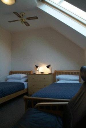 Gatwick House Hotell Horley Eksteriør bilde